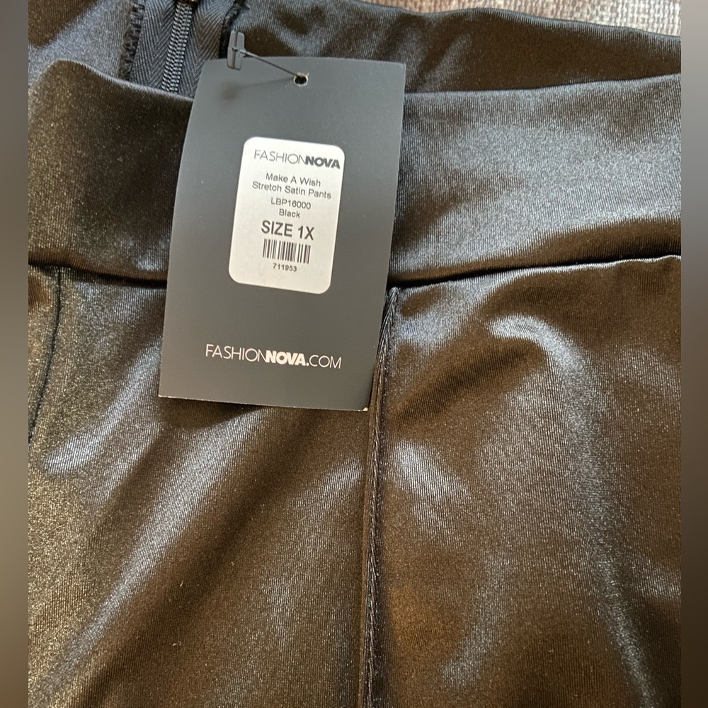 1X Satin Black Wide Leg Pant - Picture 3 of 5
